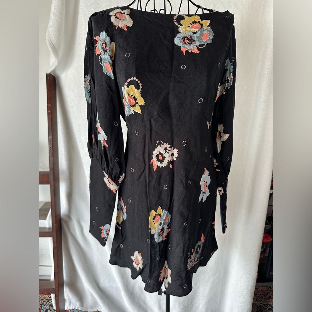Free People Women's Date Night Mini, size 0, Flower & Black - Picture 2 of 4